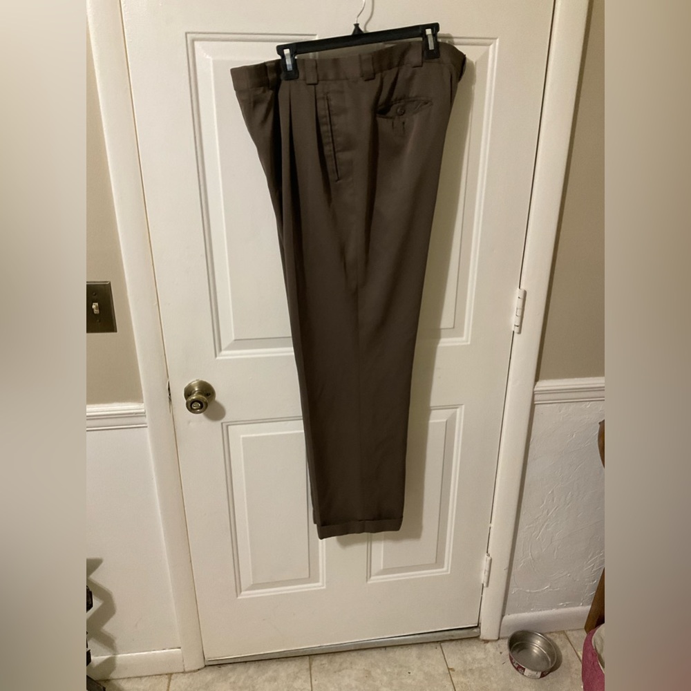 3/$12 Sale Geoffrey Beene Men's Pleated Dress Pants sz 38 x 32 Brown Cuffed
